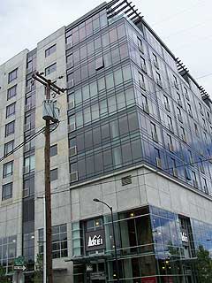 Edge Lofts, The